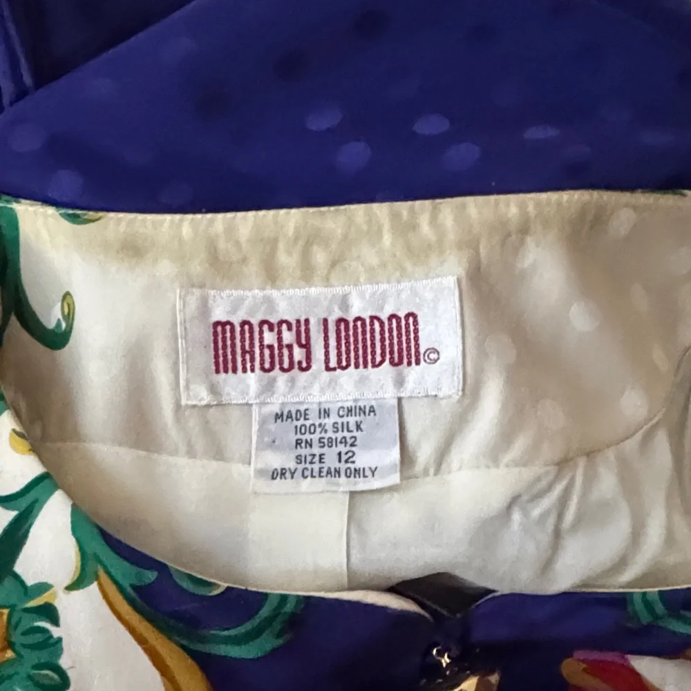 Maggy London Vintage Floral Print Jacket/Top 100% Silk - Picture 9 of 9